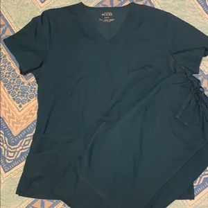 Cherokee Luxe Scrub set medium with tall pants